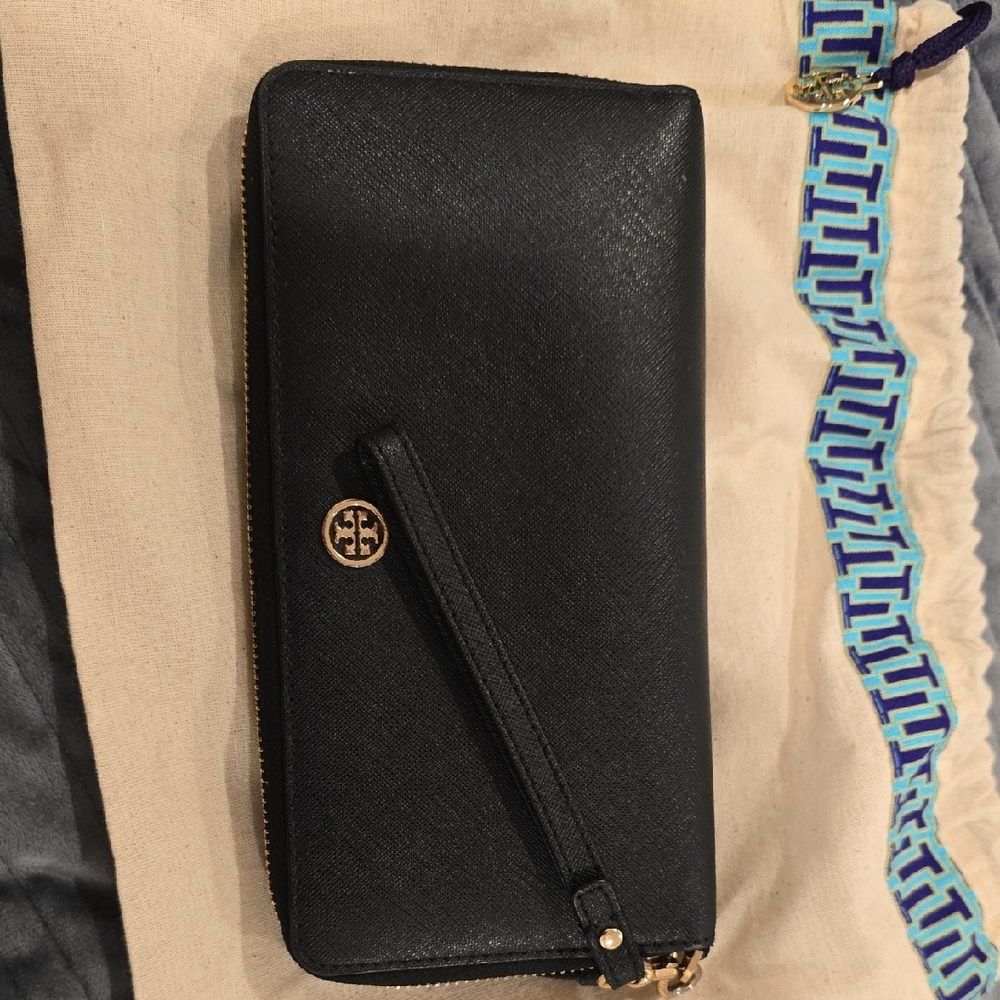 Tory Burch Black Saffiano Zip Wristlet with Gold Logo (Dust Bag Included)